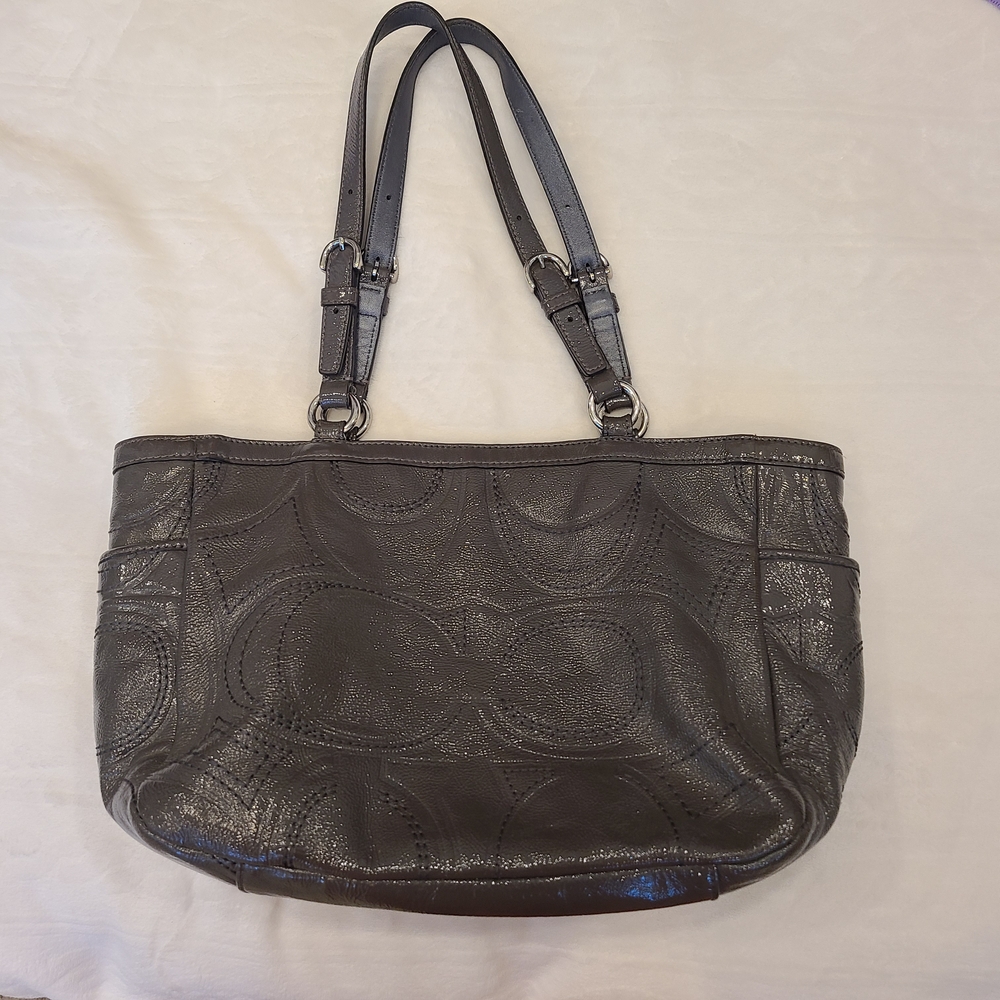 Coach Black Leather Shoulder Bag with Slouchy Design